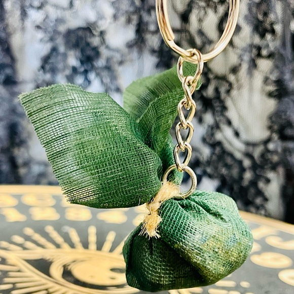 Money Mojo Bag Keychain, Attract Money Keychain - Picture 3 of 7